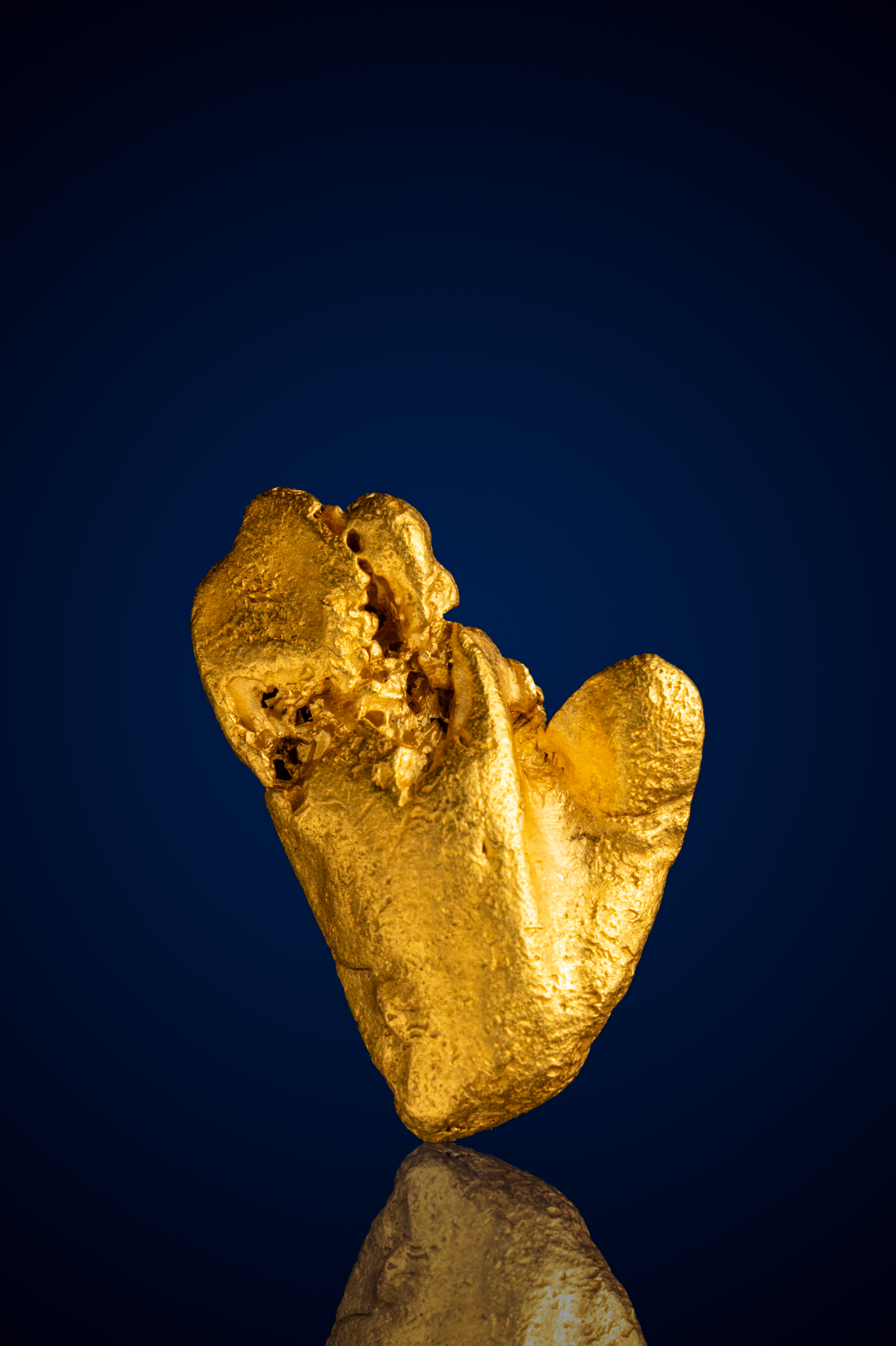 Organic, "Mitten" Shaped Natural Gold Nugget - Western Australia - 12.33 grams (image for) Organic, "Mitten" Shaped Natural Gold Nugget - Western Australia - 12.33 grams